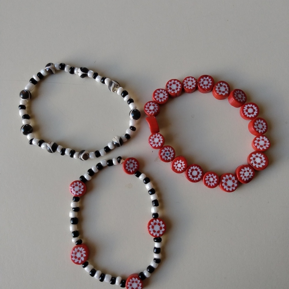 Red, Black, & White Bead Bracelet Trio